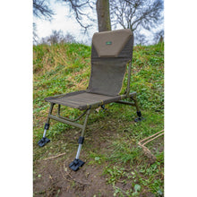 Load image into Gallery viewer, Korum Supa Lite Stretch Standard Chair Lightweight Carp Fishing Chair K0300043
