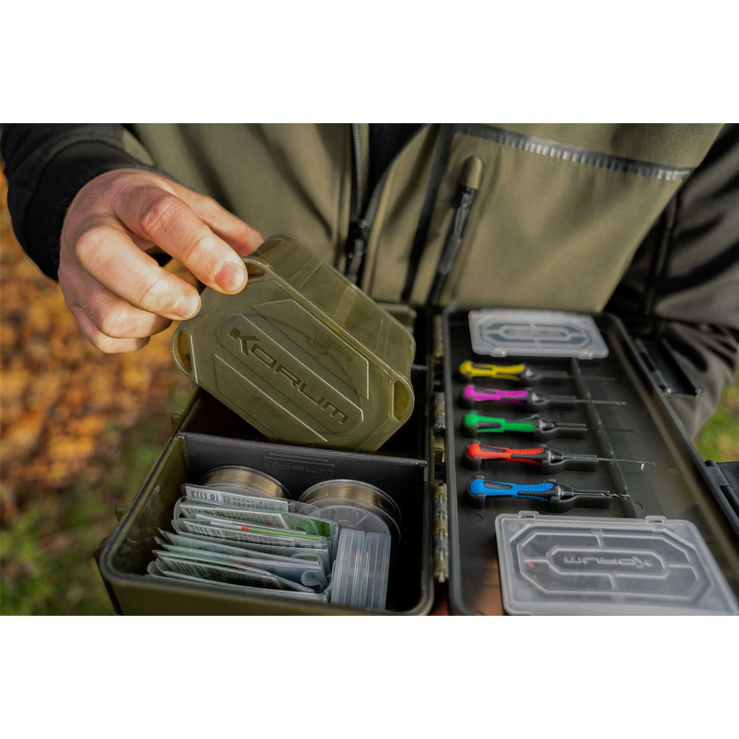 Korum Roving Blox Fully Loaded Fishing Tackle Box With Baiting Tools K –  hobbyhomeuk