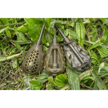 Load image into Gallery viewer, Korum Camo Feeder Pack 3 x In-Line 30g Feeders &amp; Mould Set Carp Fishing K0320068
